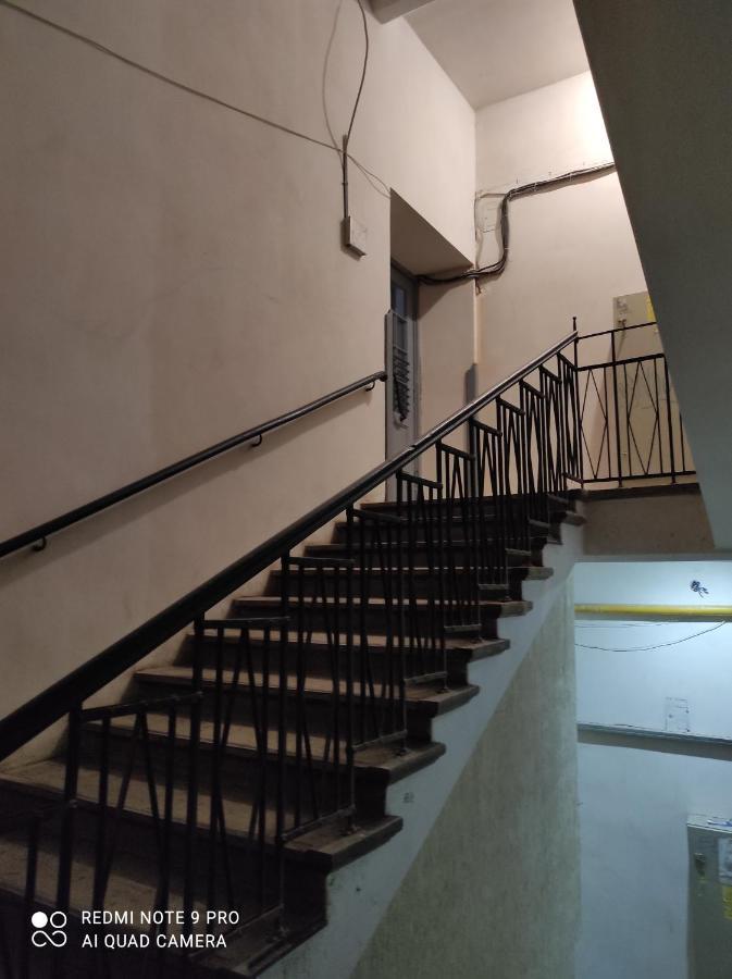 Двокімнатна Квартира В Центрі Міста Lviv Exteriör bild