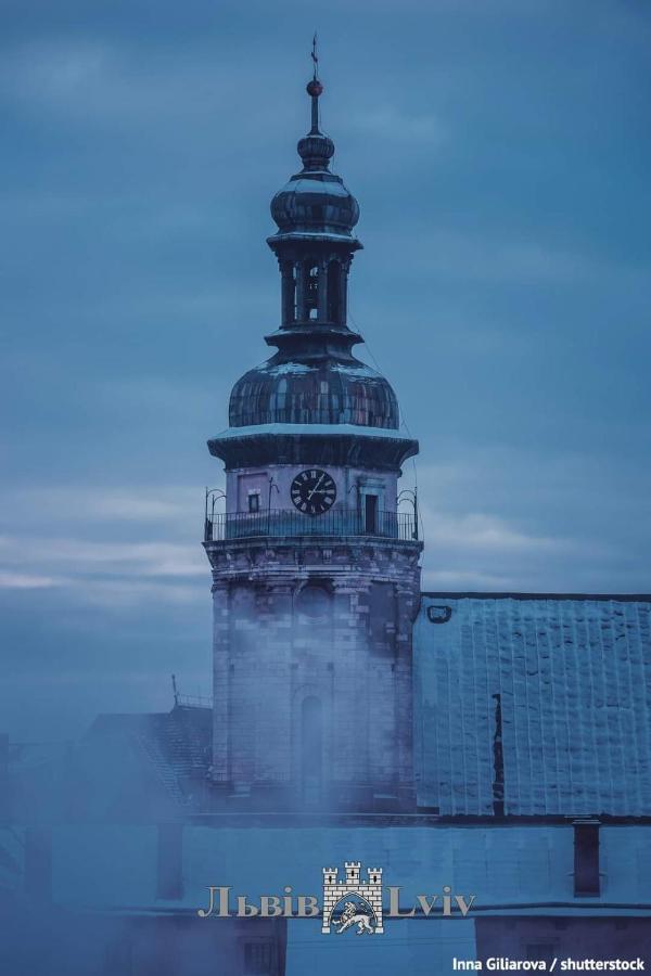 Двокімнатна Квартира В Центрі Міста Lviv Exteriör bild