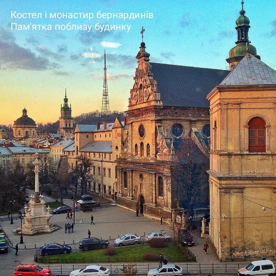 Двокімнатна Квартира В Центрі Міста Lviv Exteriör bild